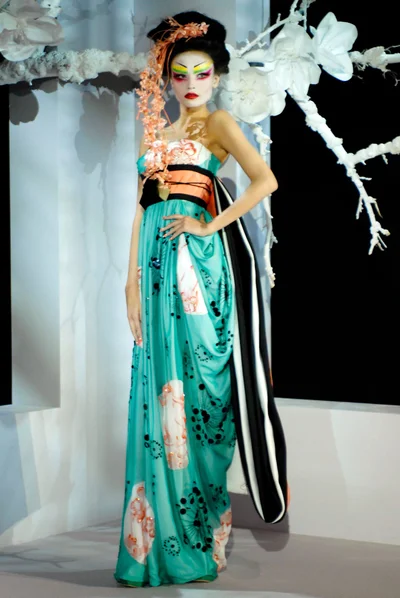 Look 24
